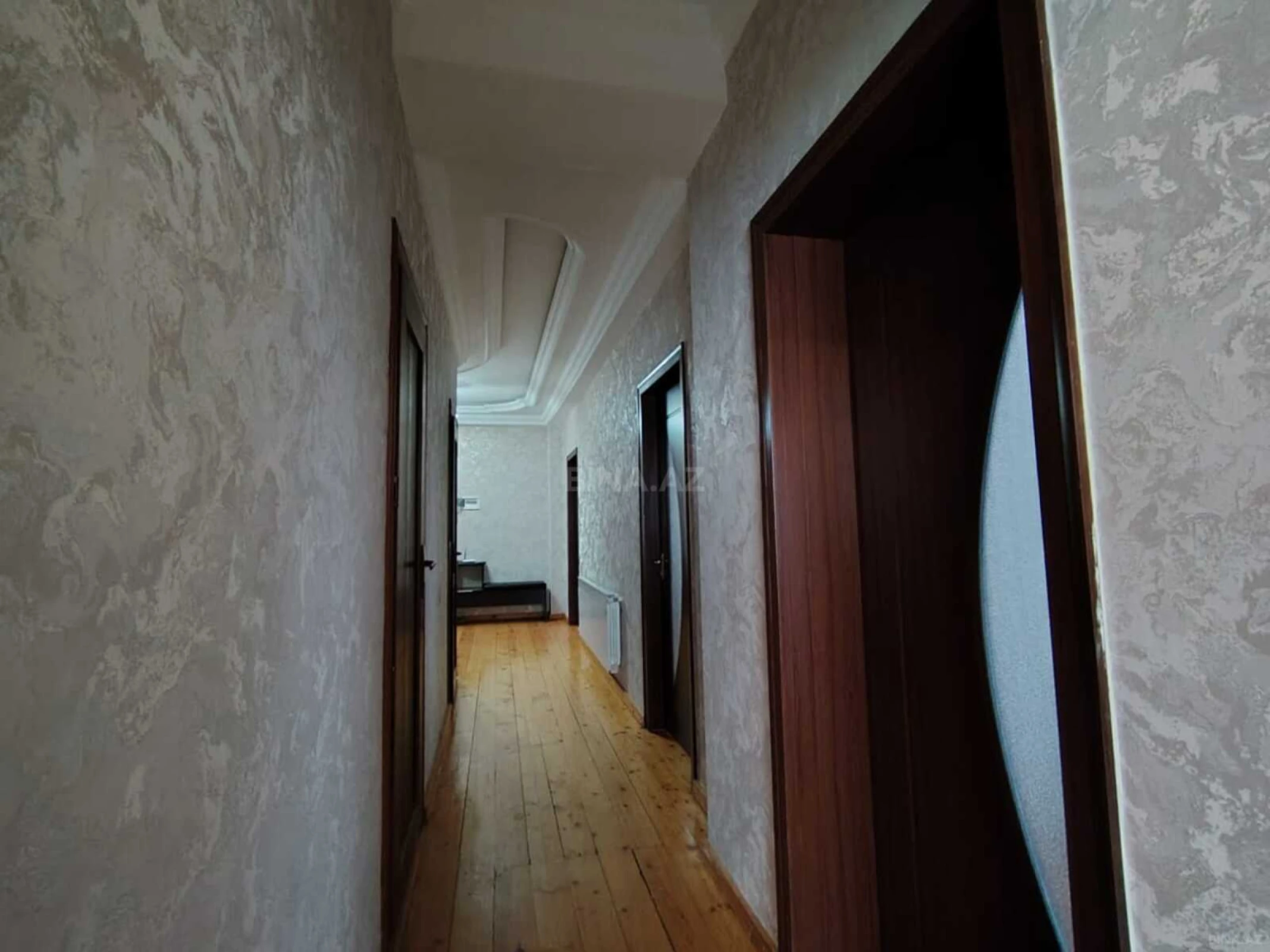 Kirayə verilir 3 otaqlı mənzil 128 m²
