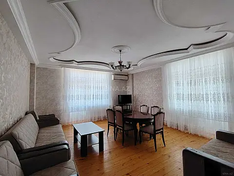 Kirayə verilir 3 otaqlı mənzil 128 m²