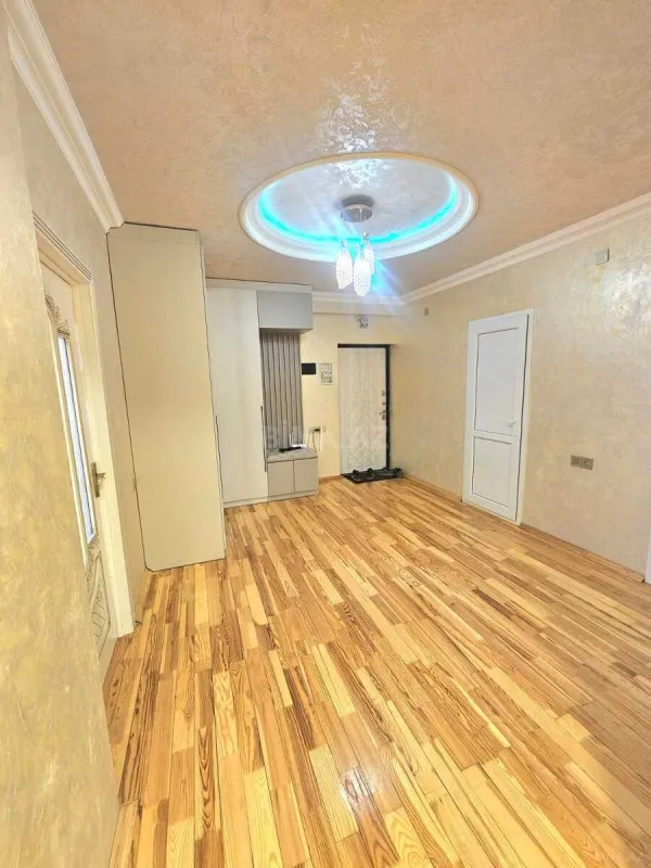 Satılır 3 otaqlı mənzil 120 m²