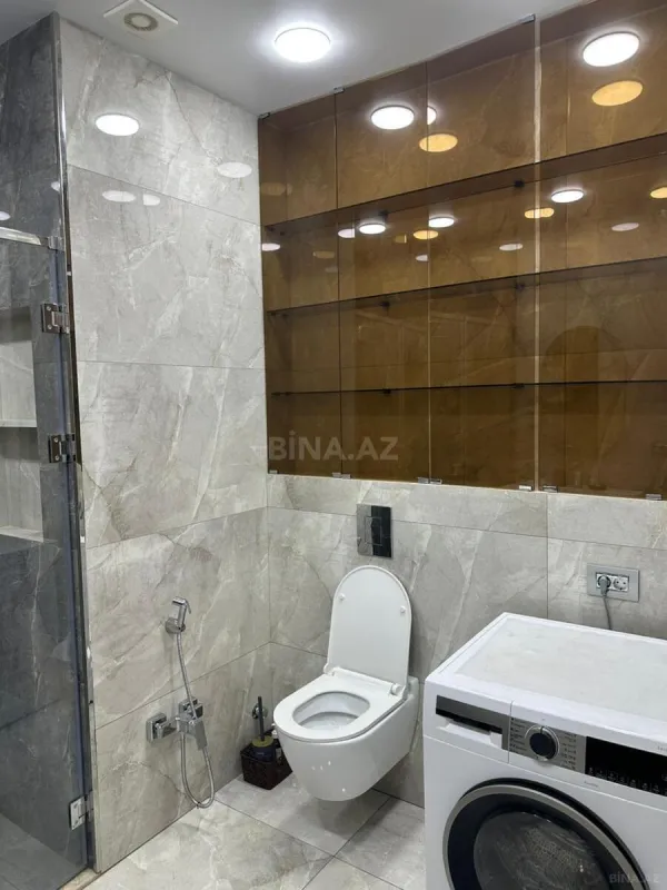 Kirayə verilir 4 otaqlı mənzil 135 m²