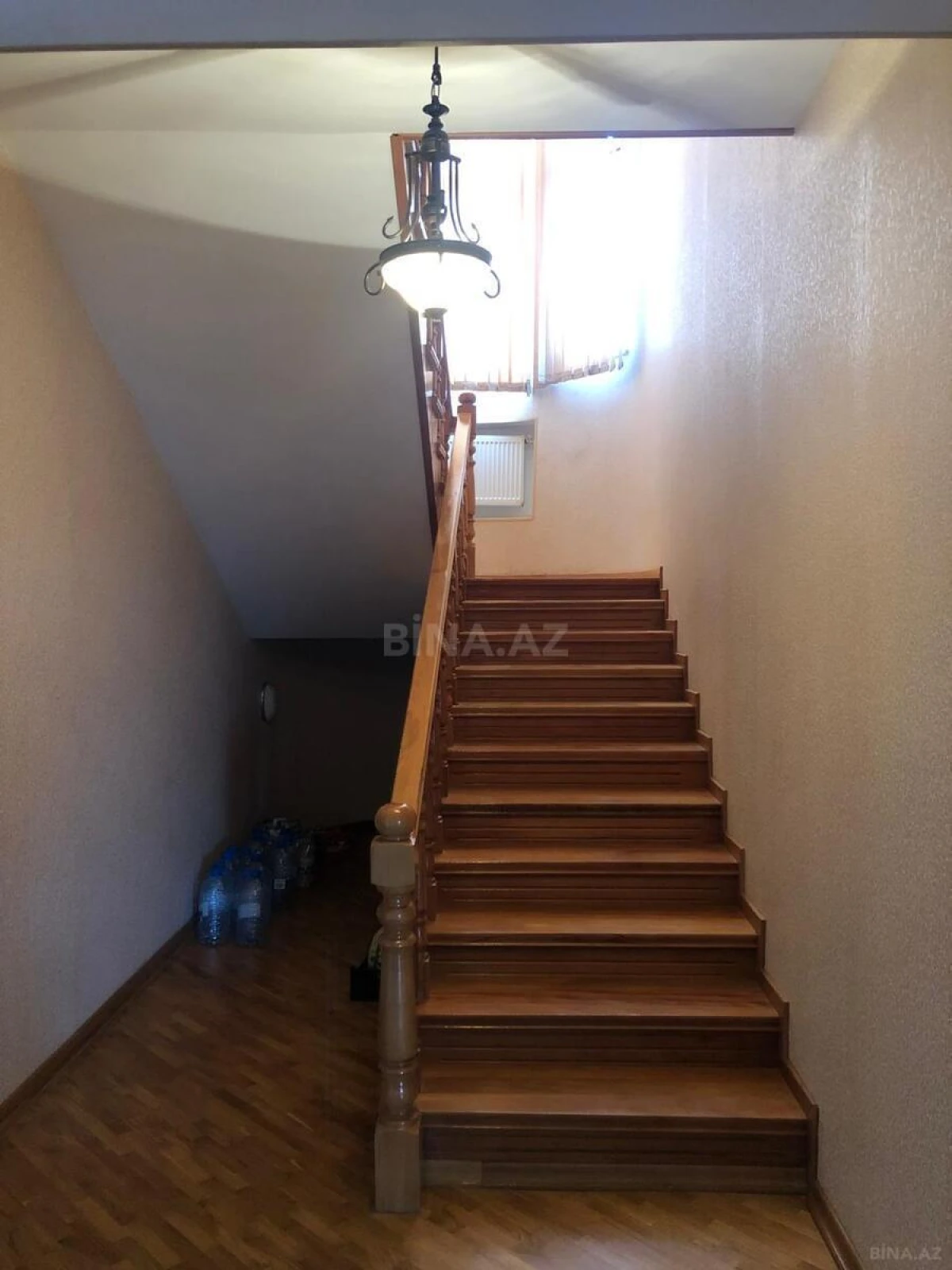 Satılır 7 otaqlı həyət evi 286 m²