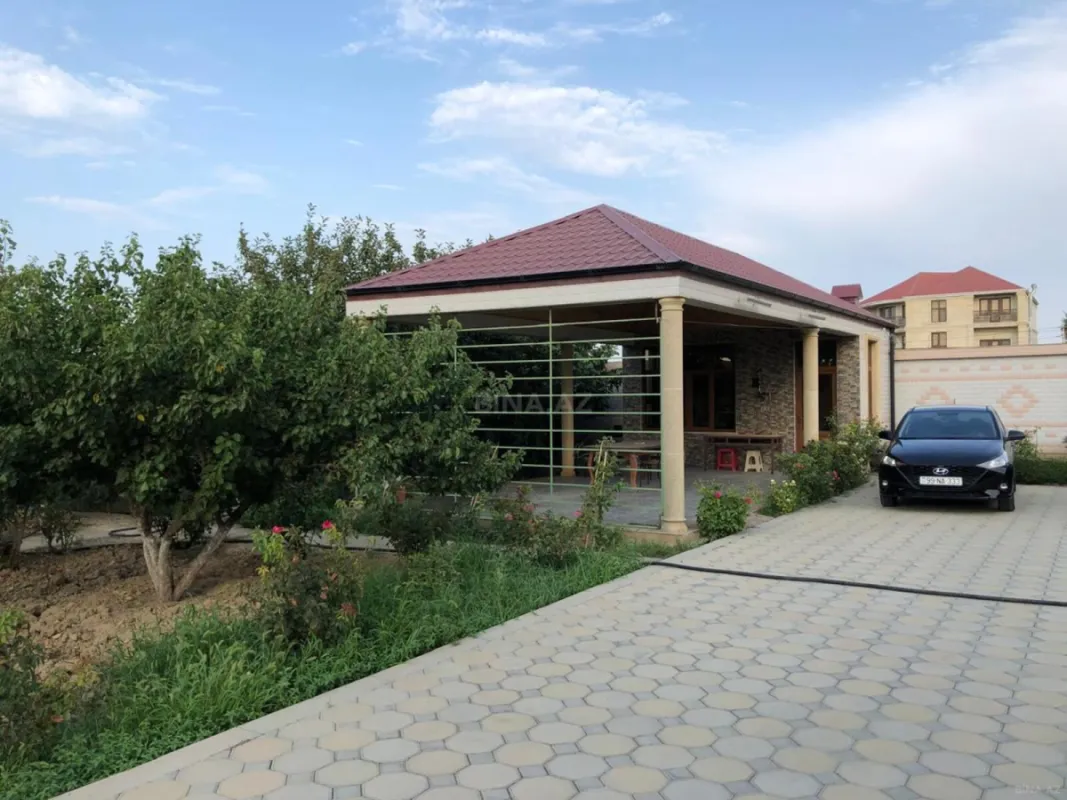 Satılır 7 otaqlı həyət evi 286 m²