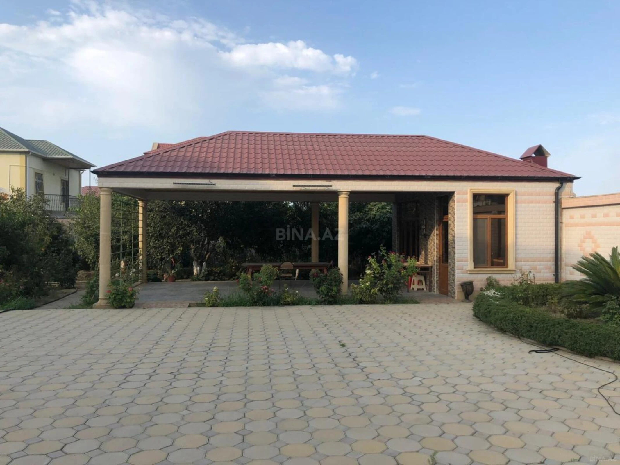 Satılır 7 otaqlı həyət evi 286 m²