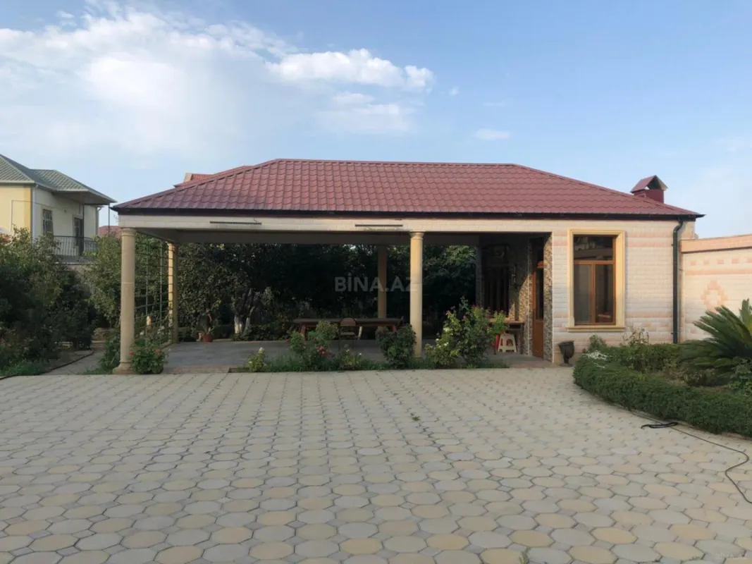Satılır 7 otaqlı həyət evi 286 m²