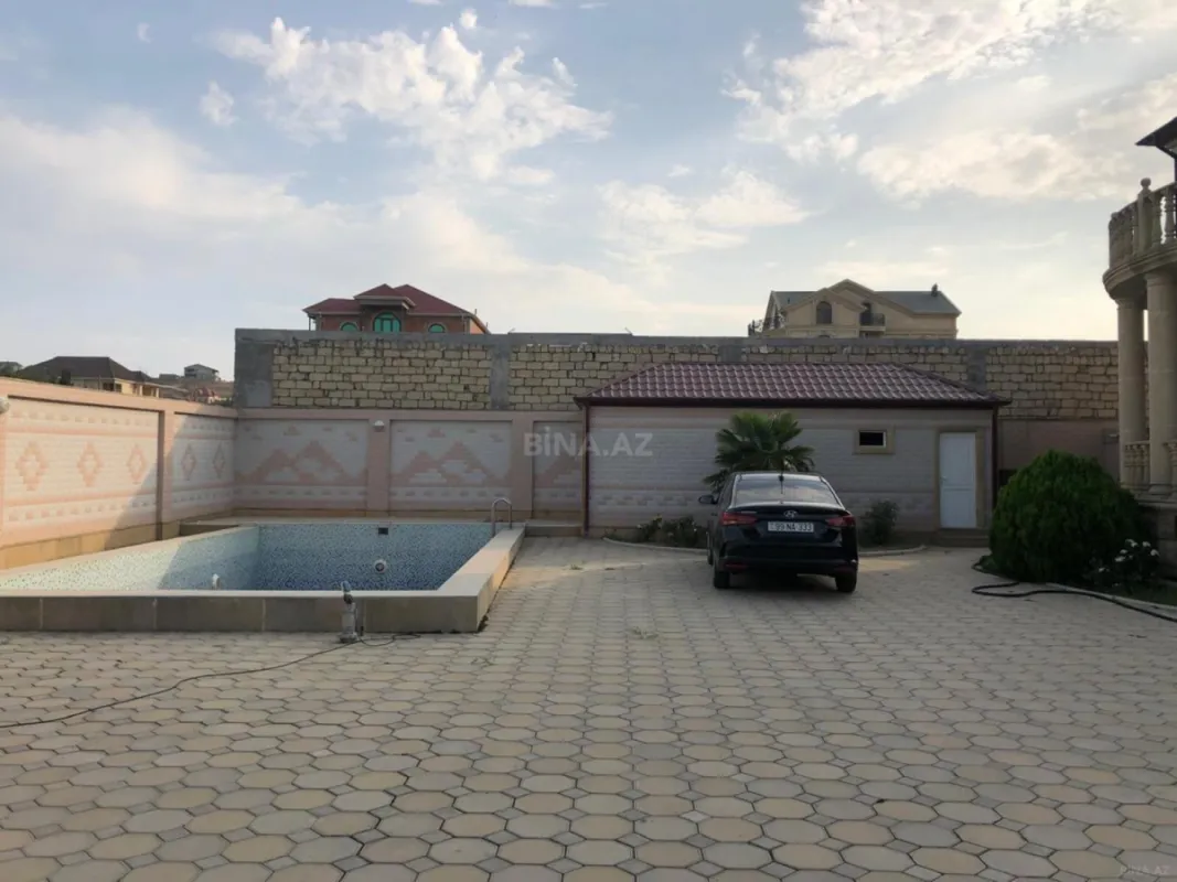 Satılır 7 otaqlı həyət evi 286 m²