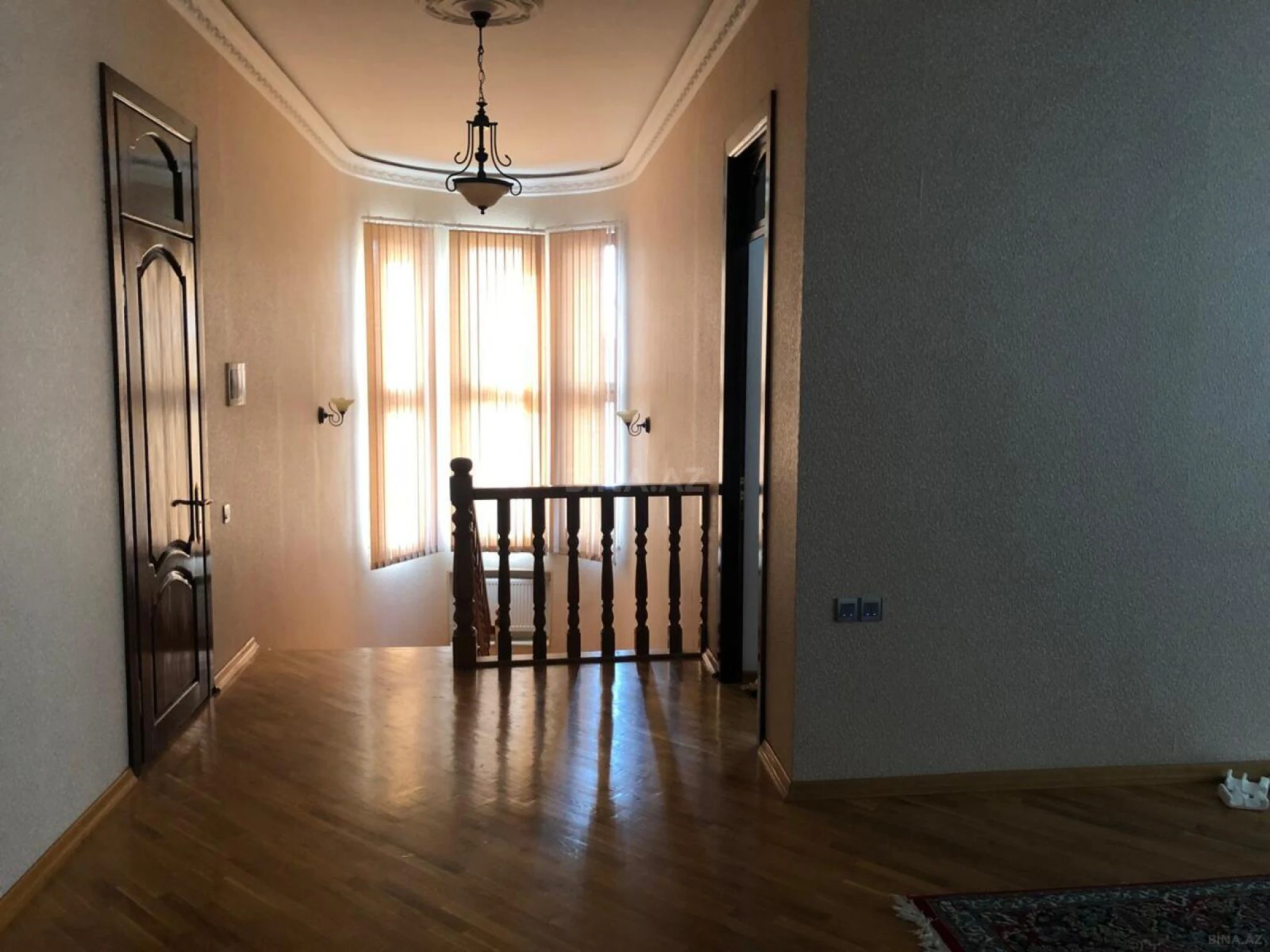 Satılır 7 otaqlı həyət evi 286 m²