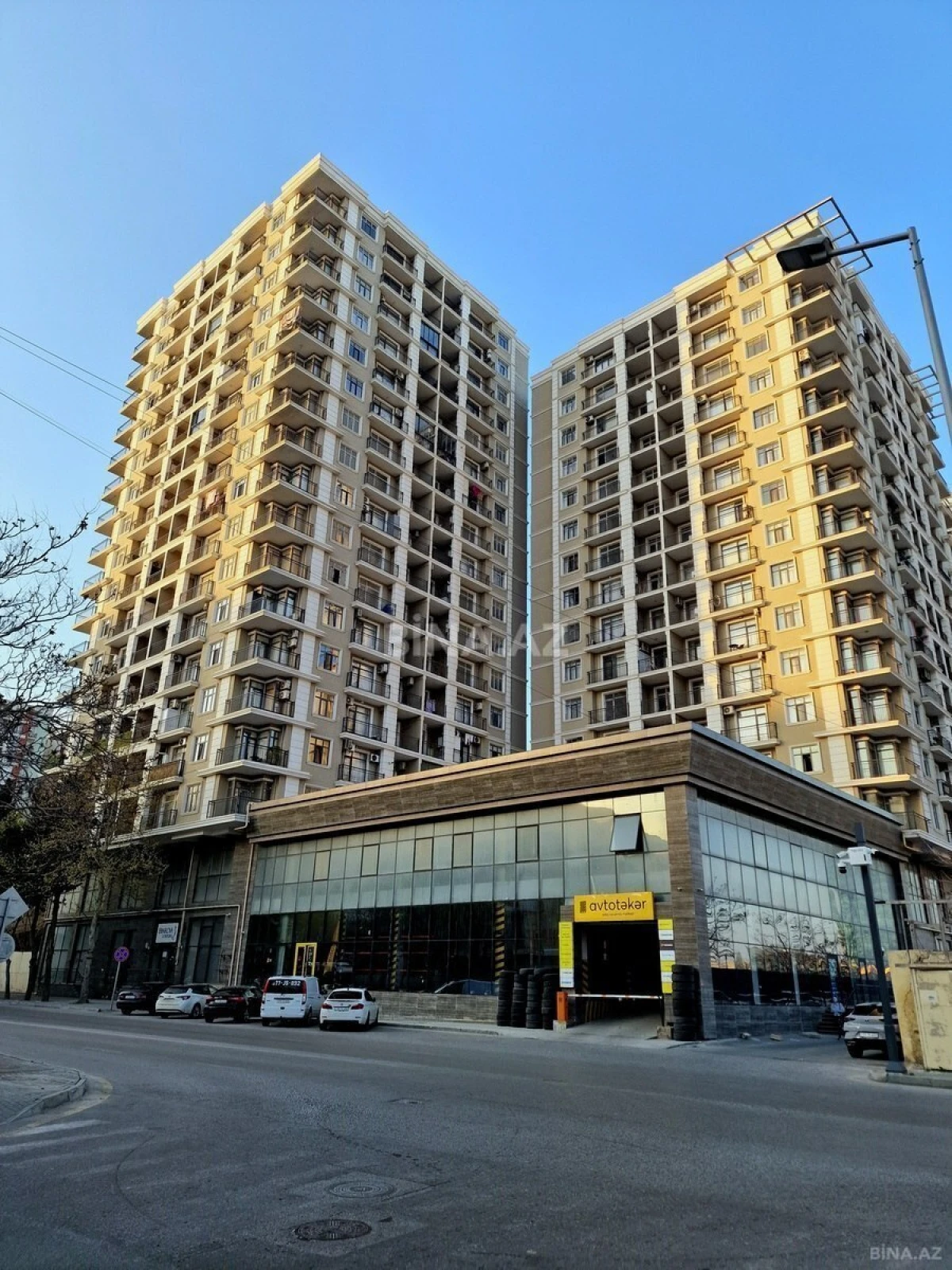 Satılır 4 otaqlı mənzil 185 m²