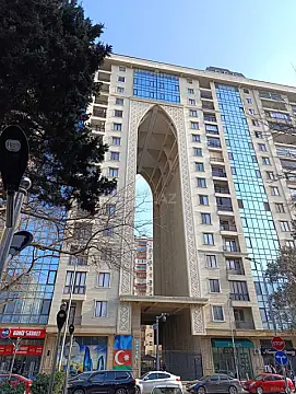Satılır 4 otaqlı mənzil 117 m²