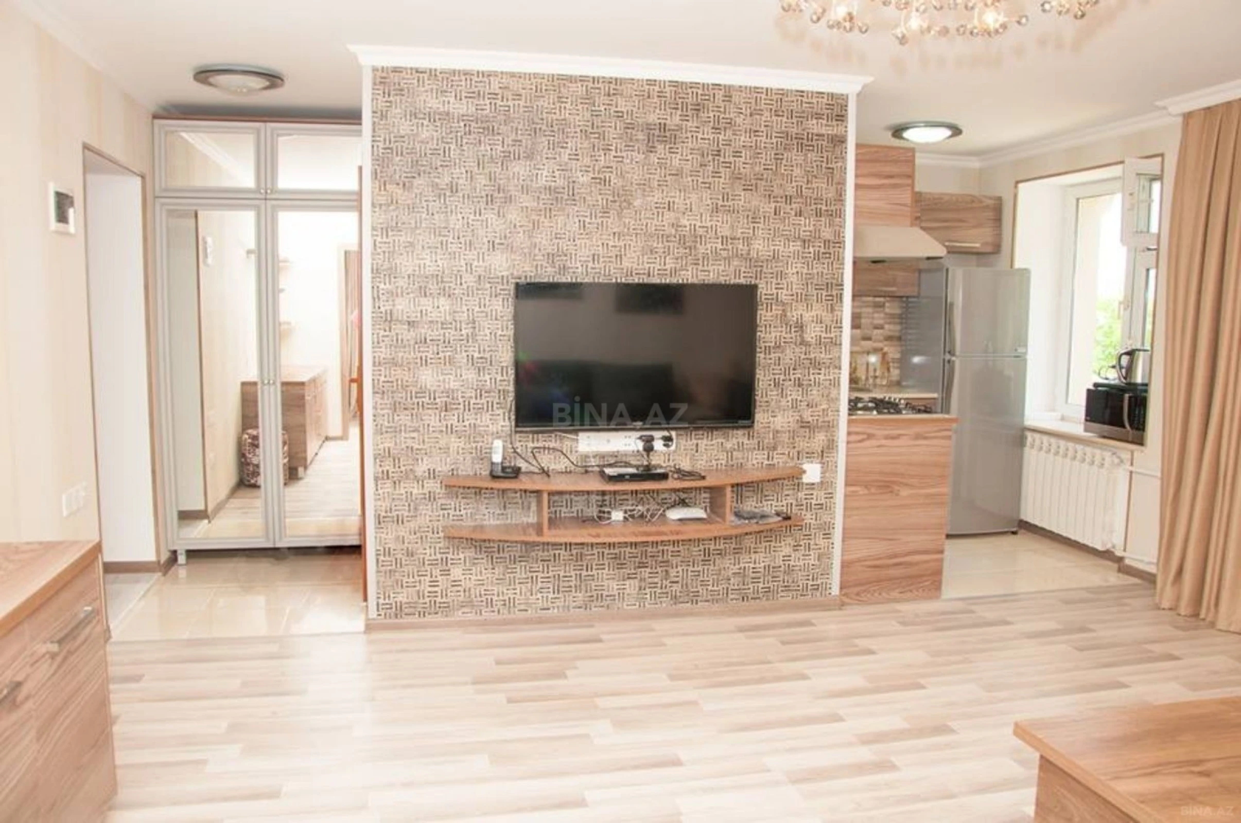 Kirayə verilir 2 otaqlı mənzil 56 m²