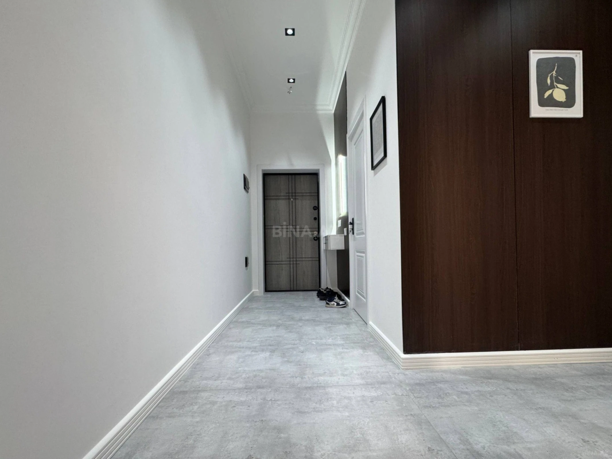 Satılır 2 otaqlı mənzil 57 m²