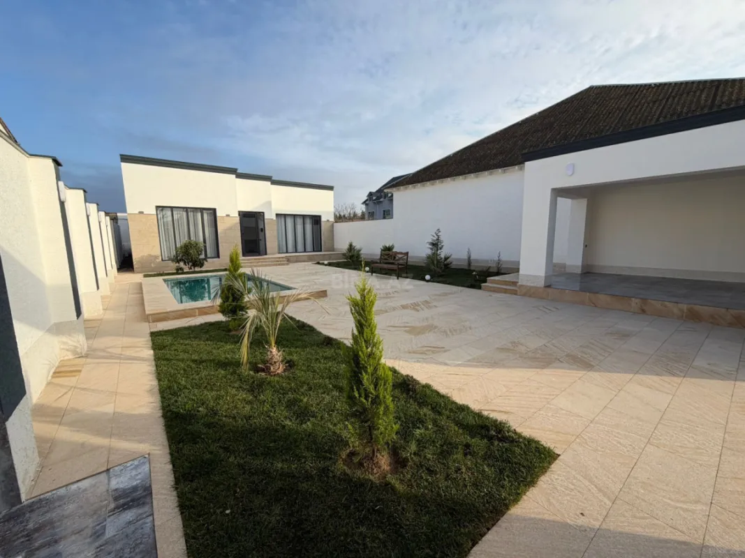 Satılır 4 otaqlı həyət evi 130 m²