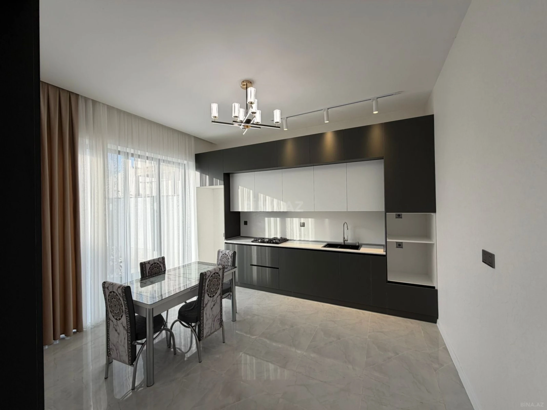 Satılır 4 otaqlı həyət evi 130 m²