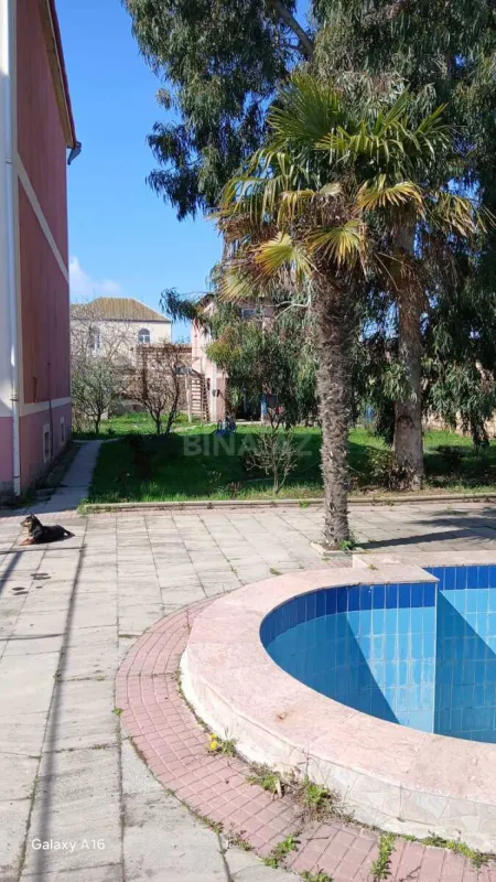 Satılır 7 otaqlı həyət evi 140 m²