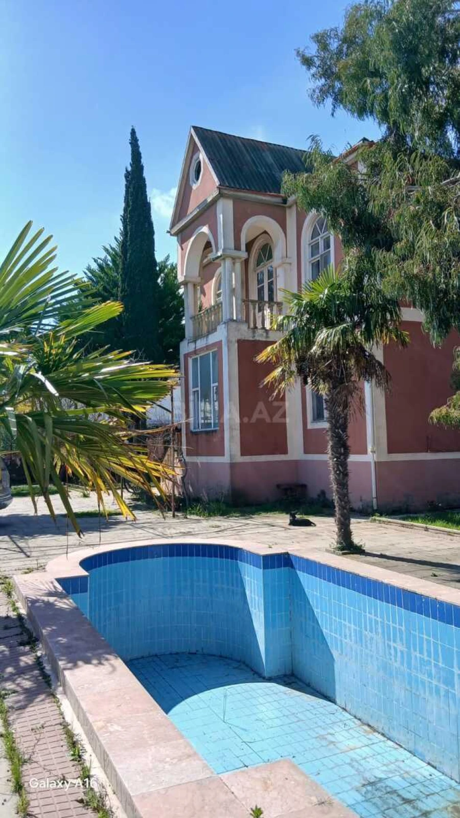 Satılır 7 otaqlı həyət evi 140 m²