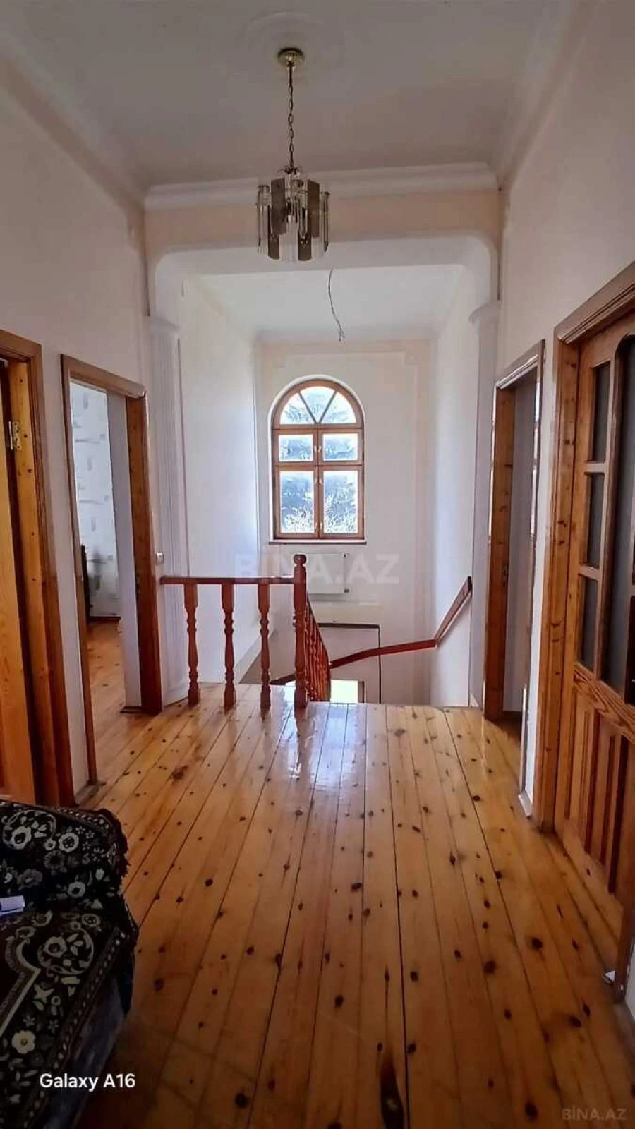 Satılır 7 otaqlı həyət evi 140 m²