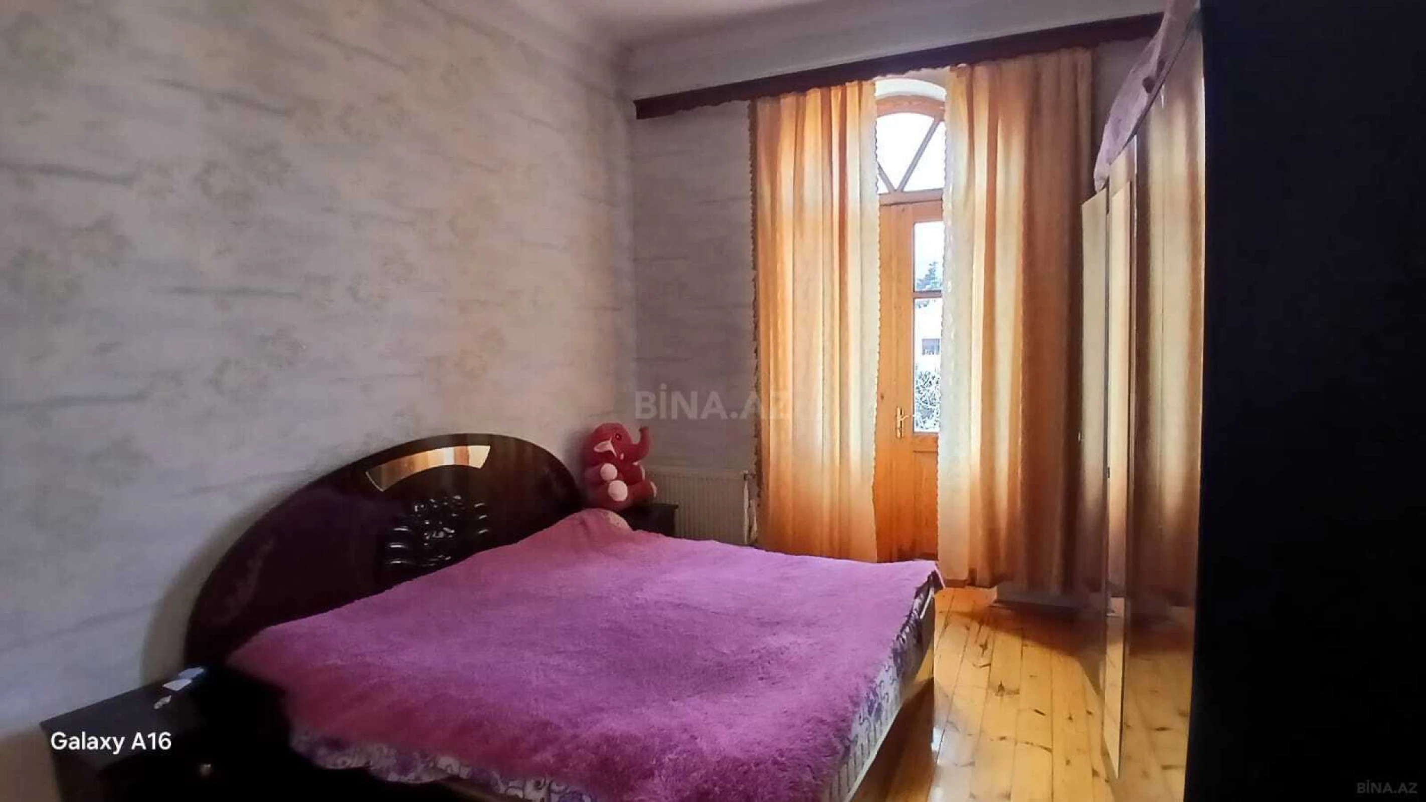 Satılır 7 otaqlı həyət evi 140 m²