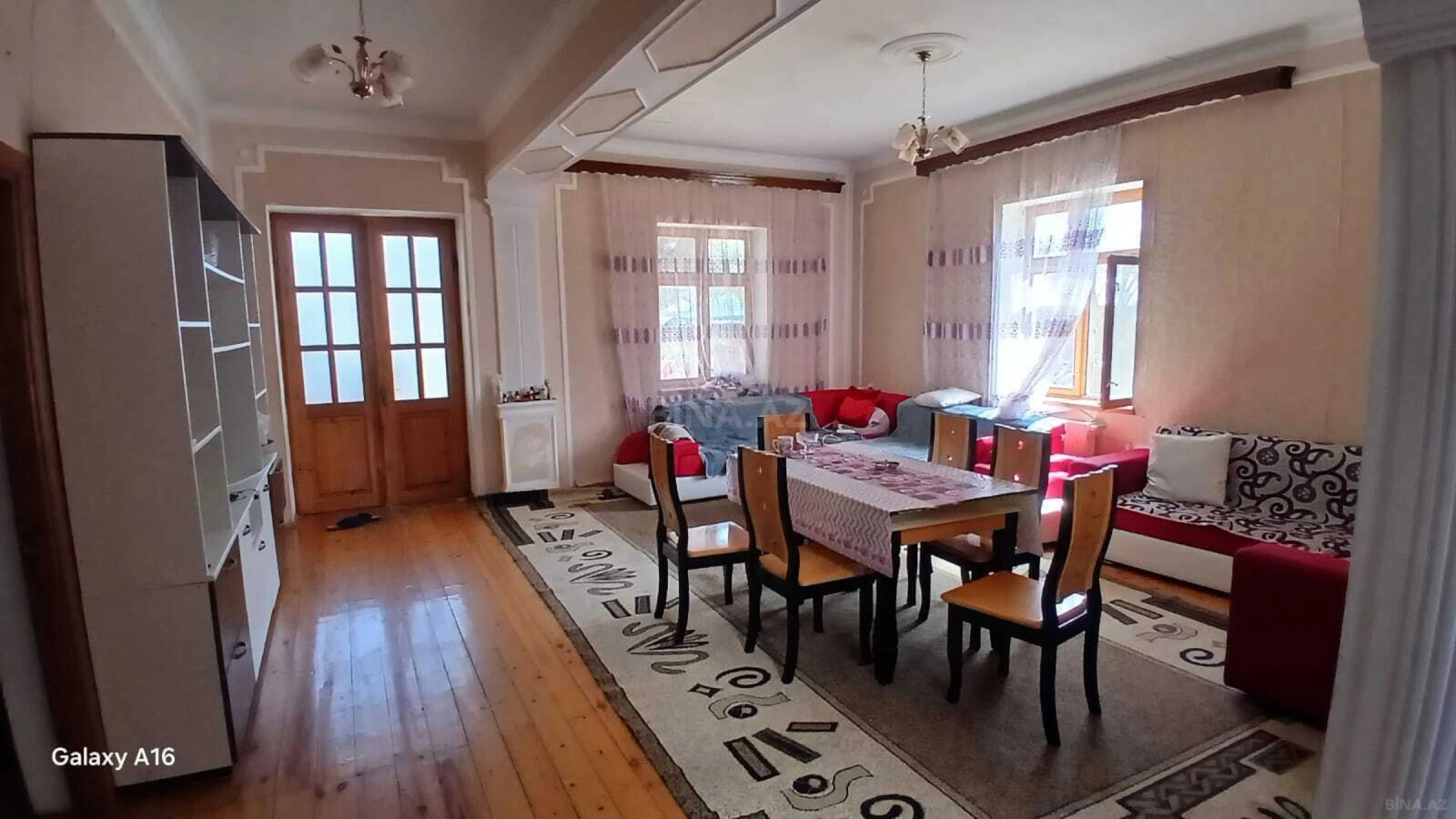 Satılır 7 otaqlı həyət evi 140 m²