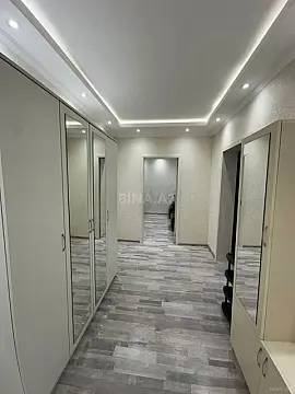 Kirayə verilir 2 otaqlı mənzil 75 m²