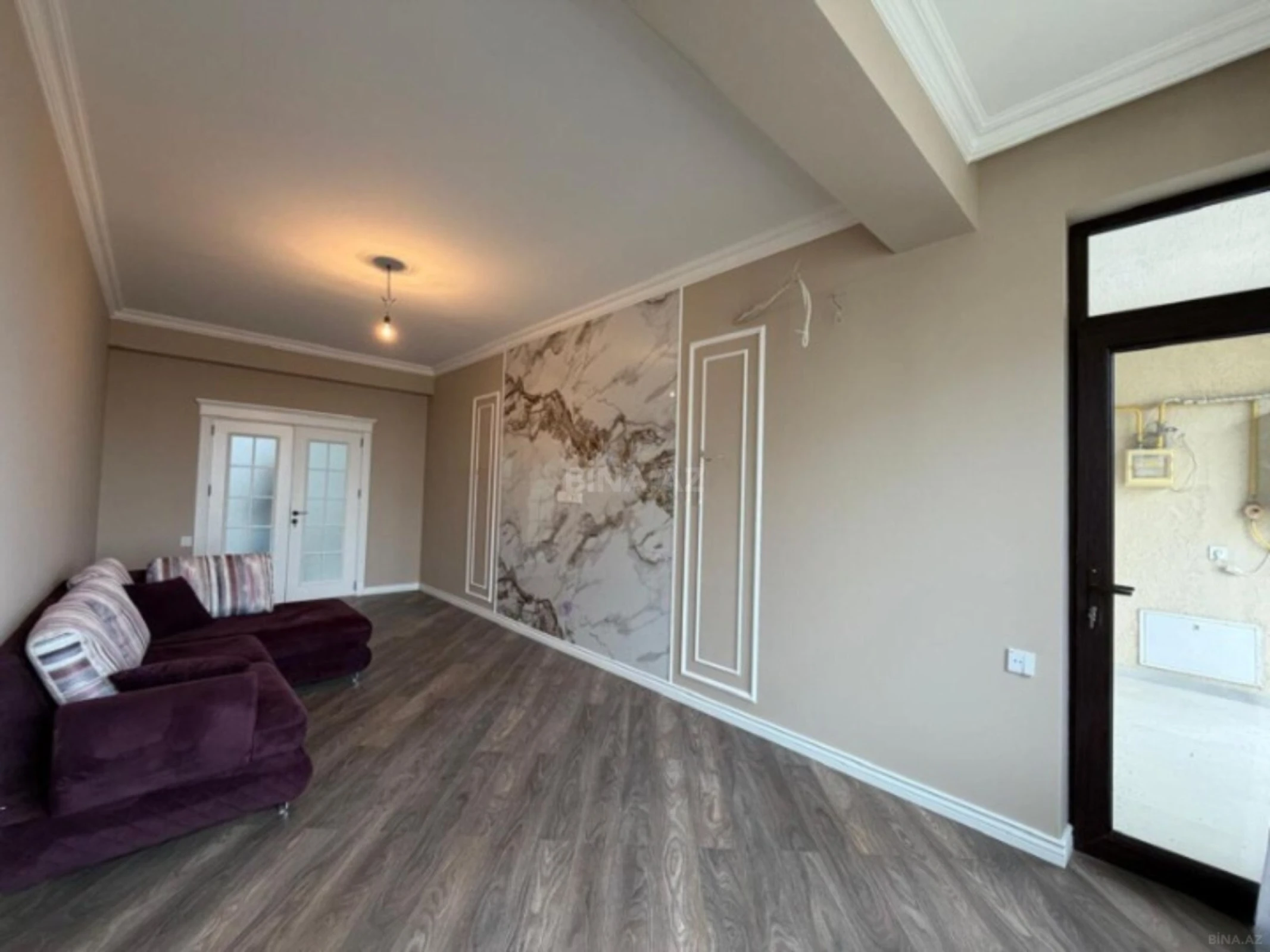 Satılır 4 otaqlı mənzil 117 m²