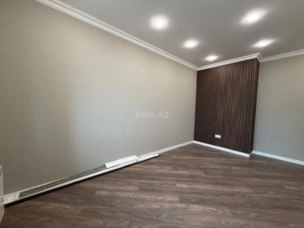 Satılır 4 otaqlı mənzil 117 m²