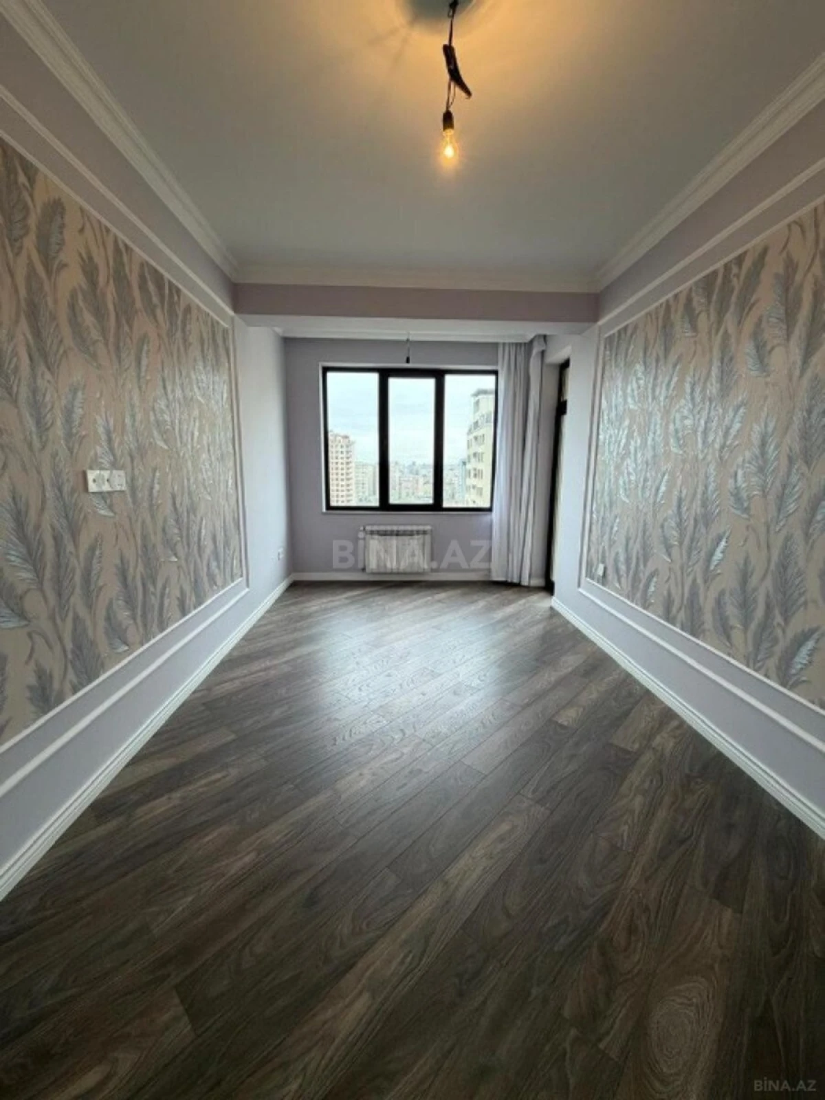 Satılır 4 otaqlı mənzil 117 m²