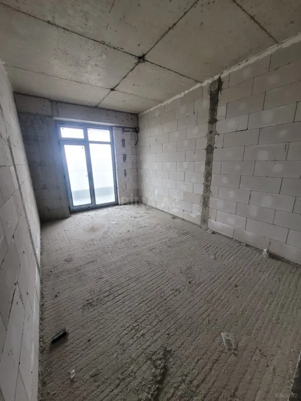 Satılır 2 otaqlı mənzil 110 m²