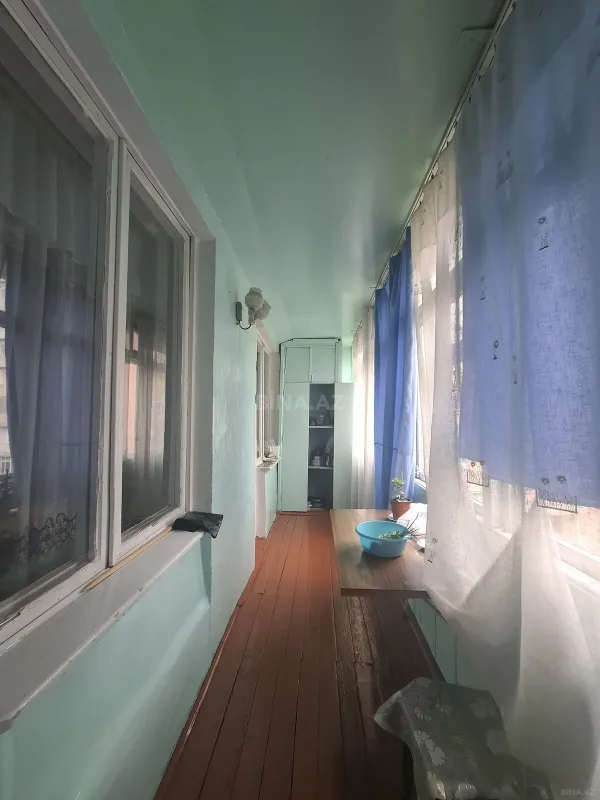 Satılır 4 otaqlı mənzil 110 m²