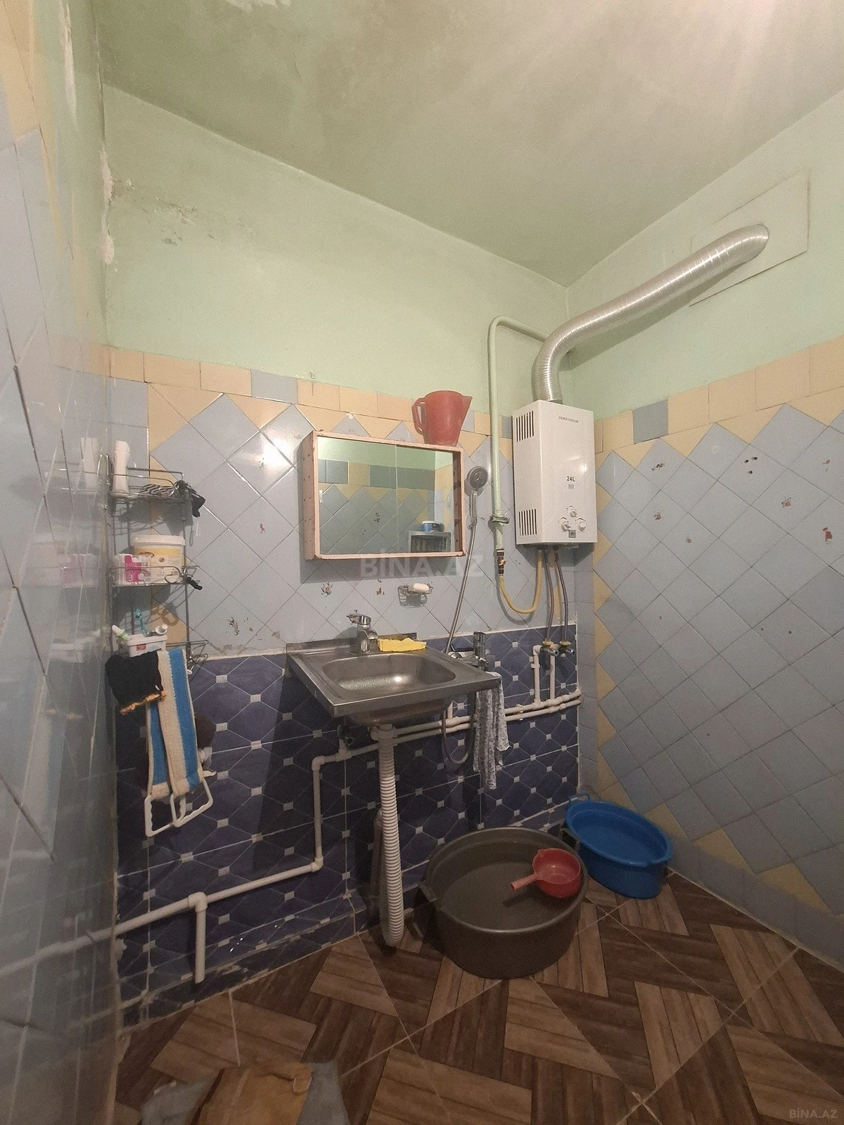 Satılır 4 otaqlı mənzil 110 m²