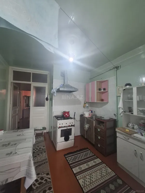 Satılır 4 otaqlı mənzil 110 m²