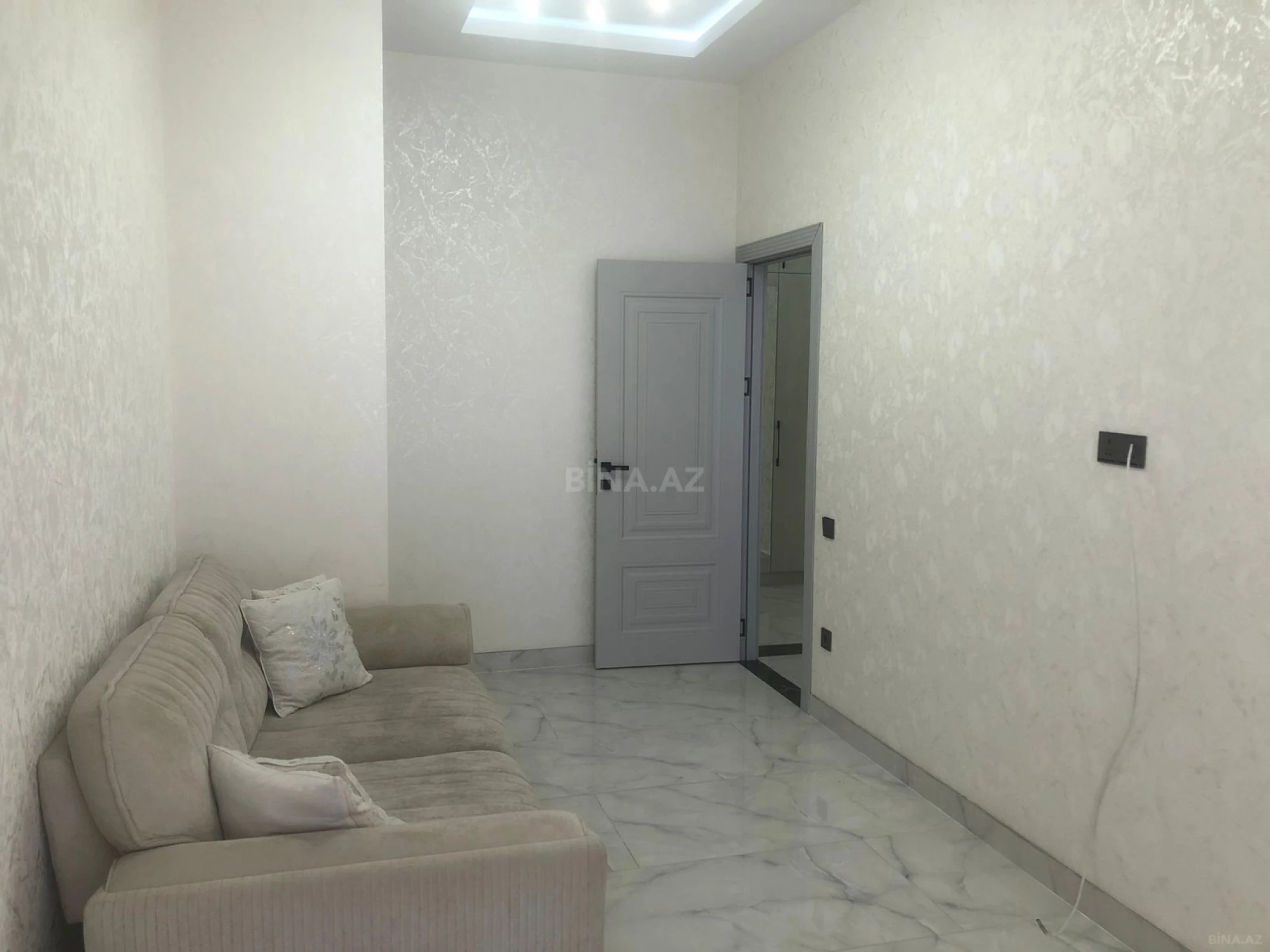 Kirayə verilir 3 otaqlı mənzil 71 m²