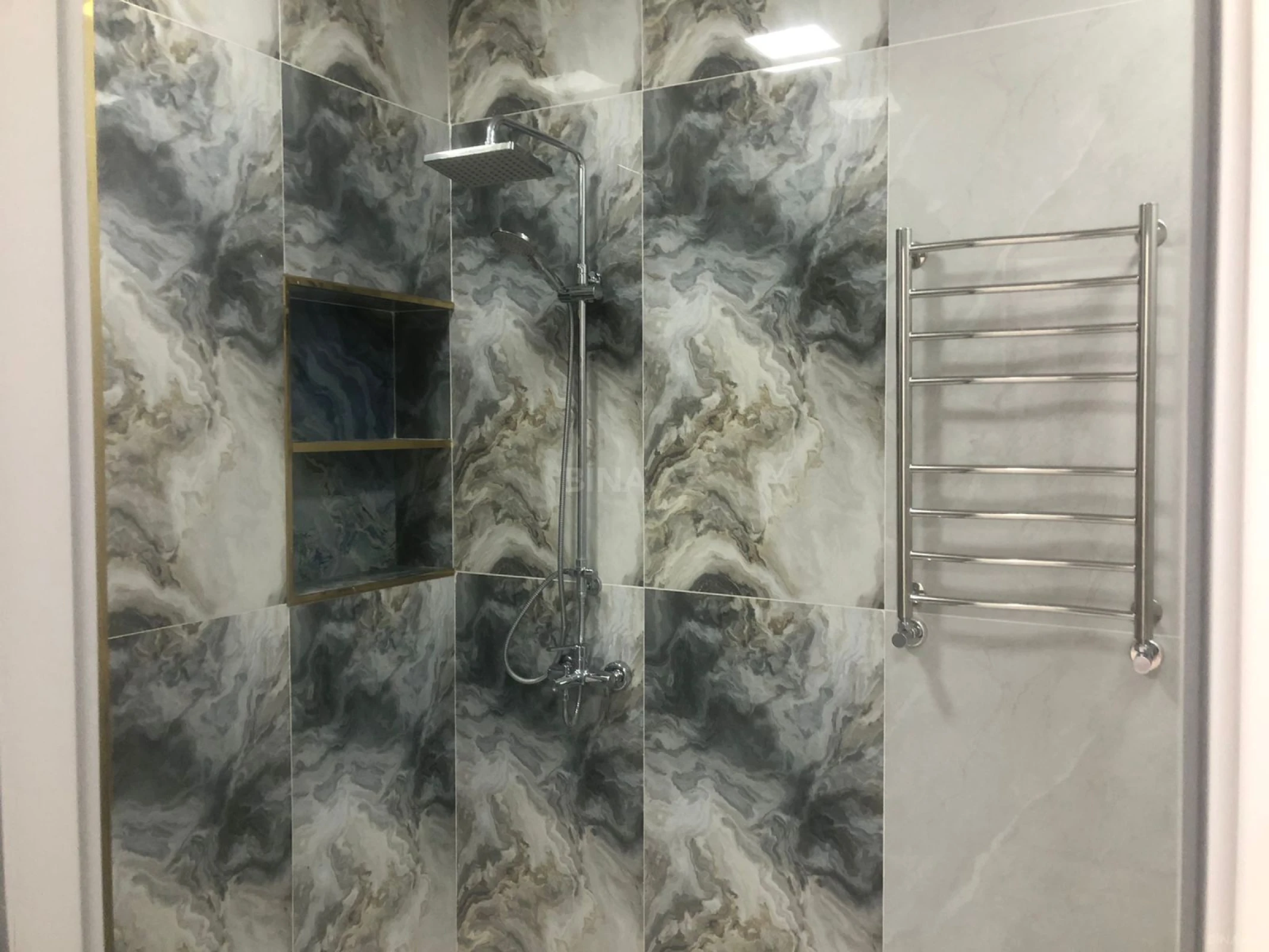 Kirayə verilir 3 otaqlı mənzil 71 m²