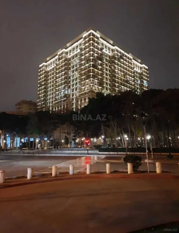 Satılır 2 otaqlı mənzil 110 m²