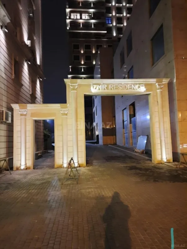 Satılır 2 otaqlı mənzil 110 m²