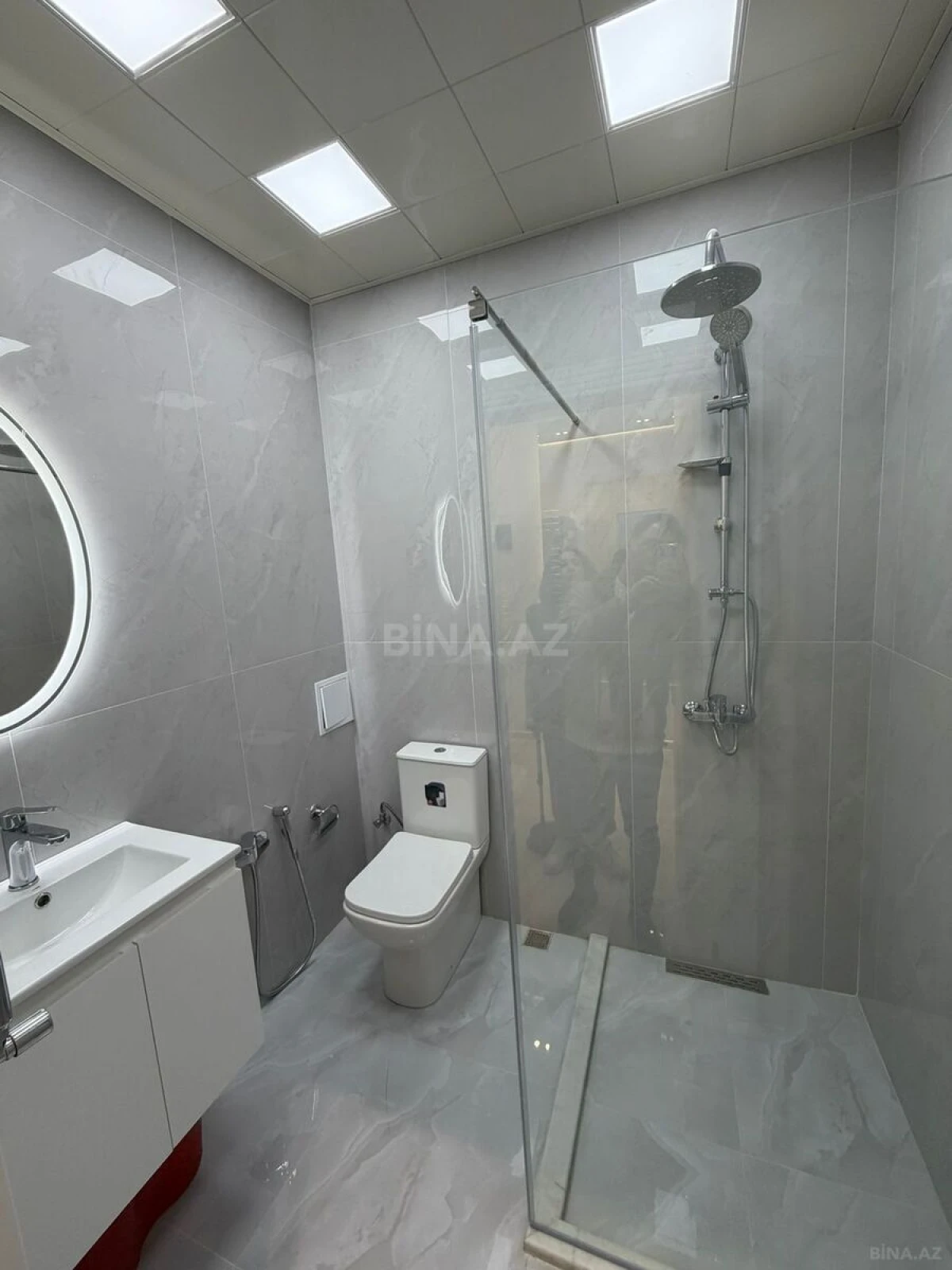 Kirayə verilir 2 otaqlı mənzil 55 m²