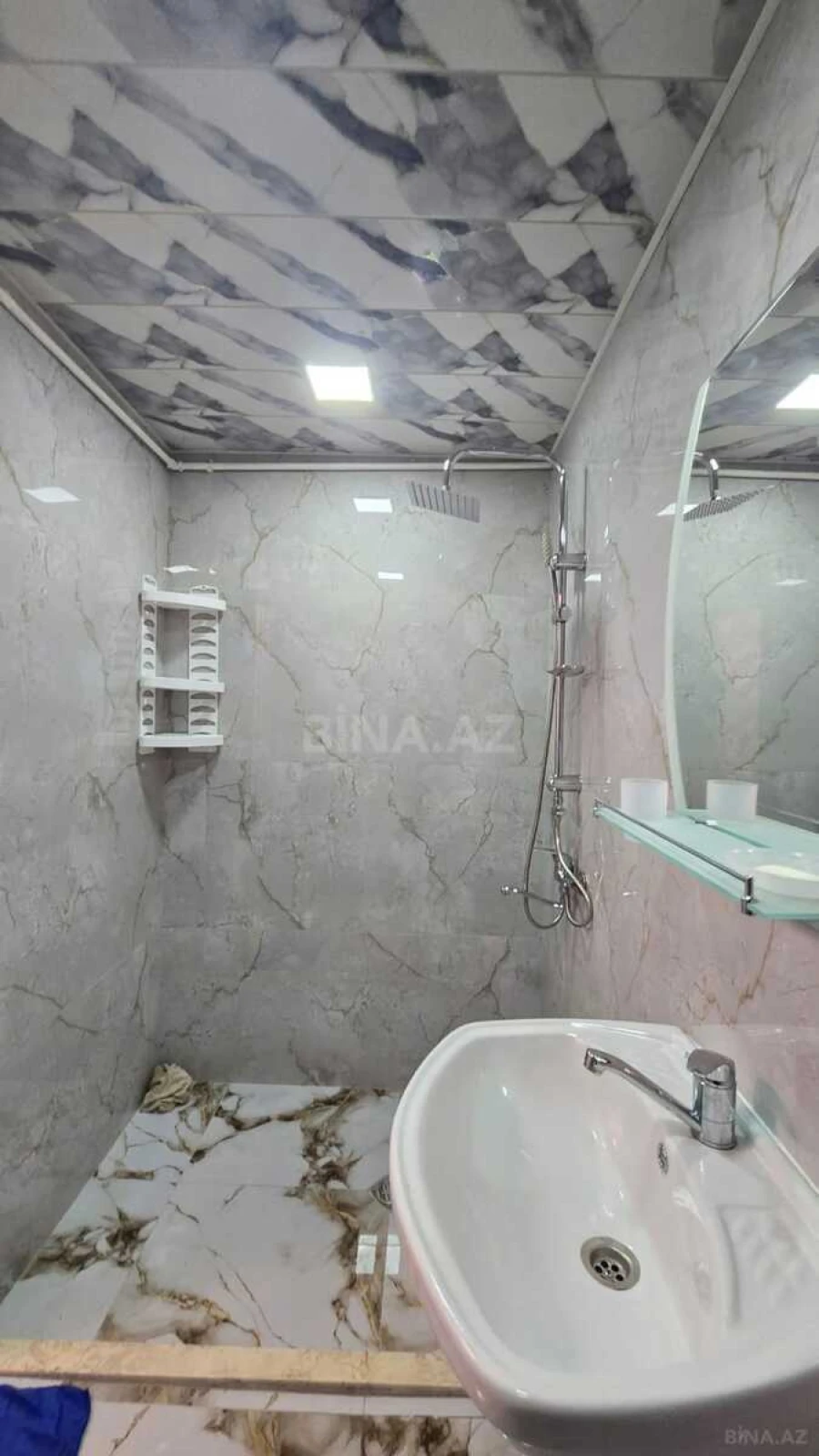 Satılır 2 otaqlı mənzil 42 m²
