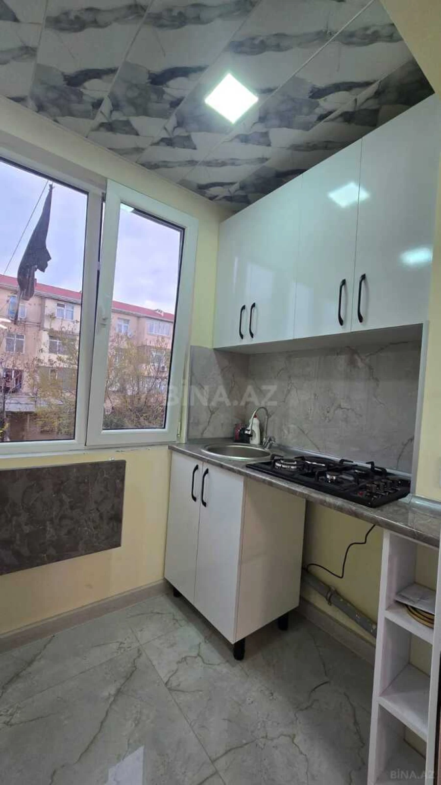 Satılır 2 otaqlı mənzil 42 m²