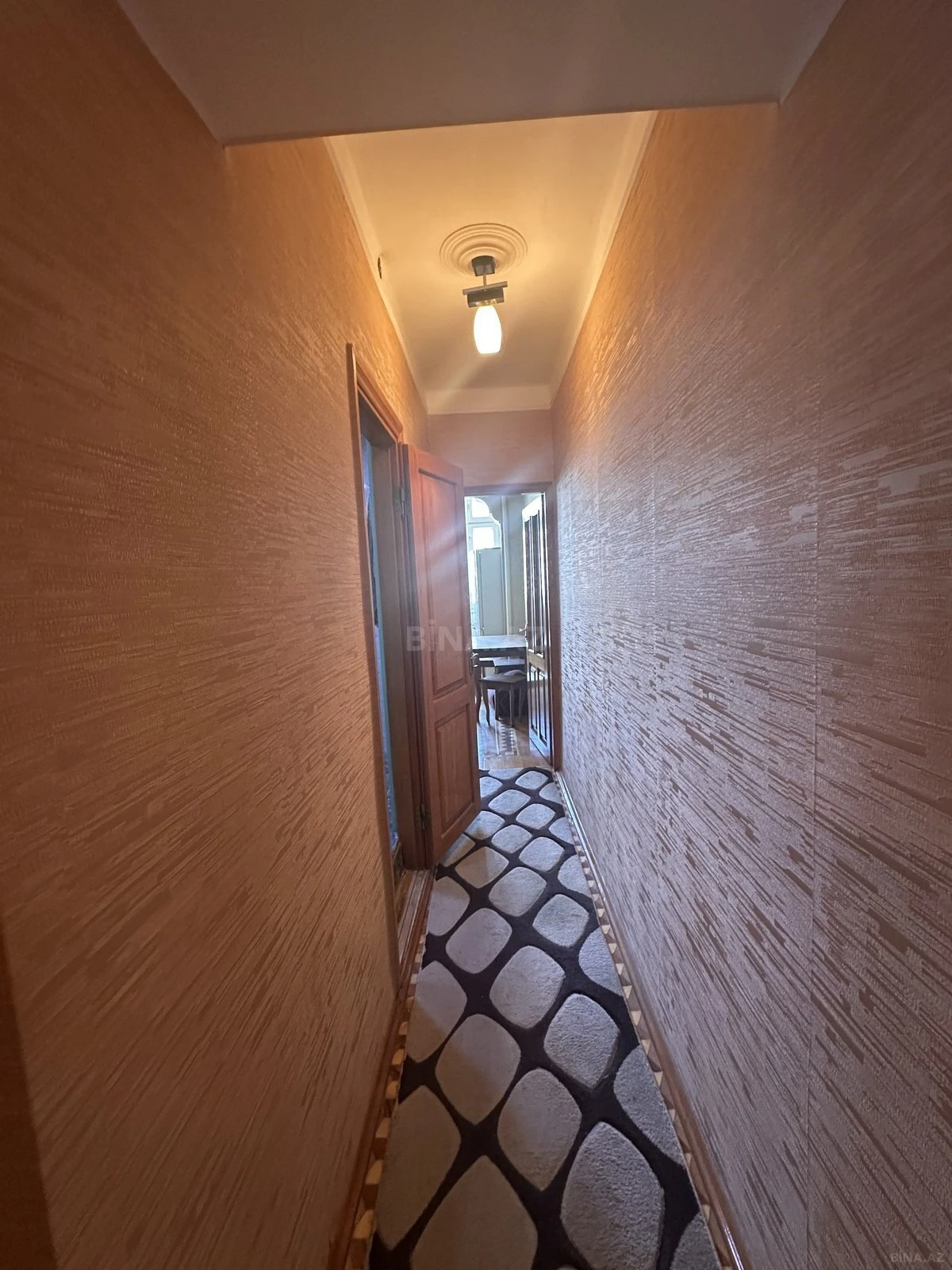 Satılır 3 otaqlı mənzil 82 m²