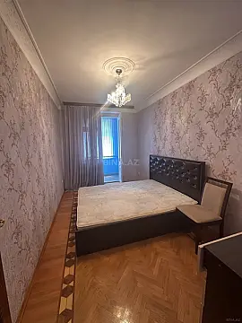 Satılır 3 otaqlı mənzil 82 m²