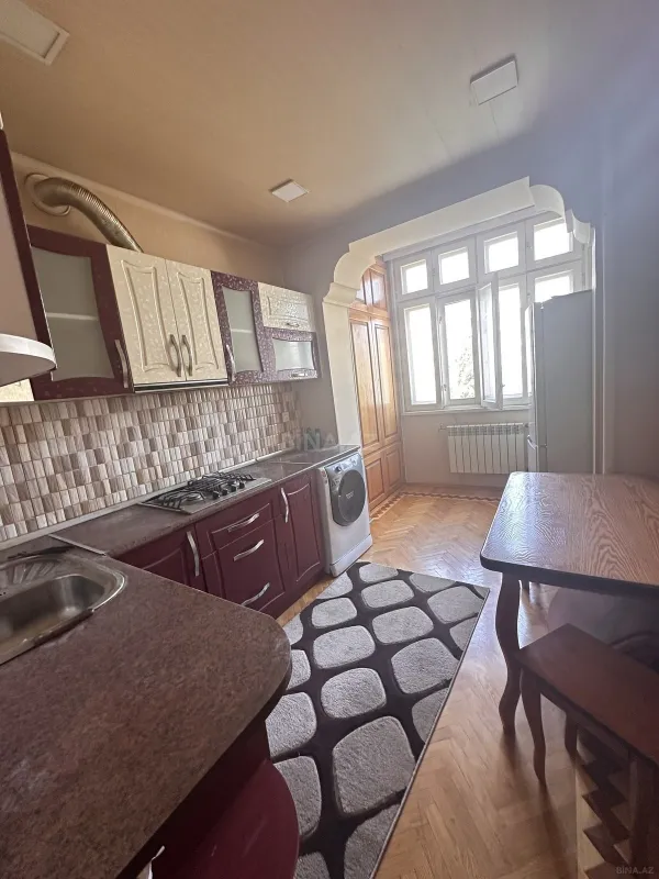 Satılır 3 otaqlı mənzil 82 m²