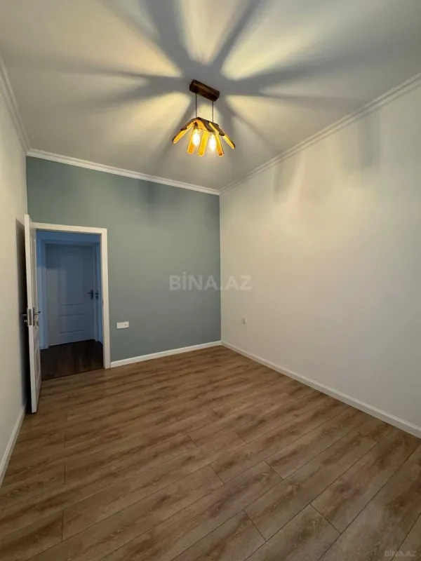 Satılır 5 otaqlı həyət evi 155 m²