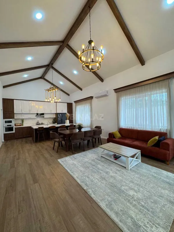 Satılır 5 otaqlı həyət evi 155 m²