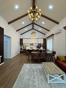 Satılır 5 otaqlı həyət evi 155 m²