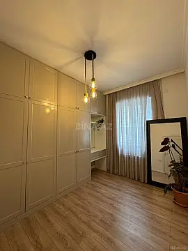 Satılır 5 otaqlı həyət evi 155 m²