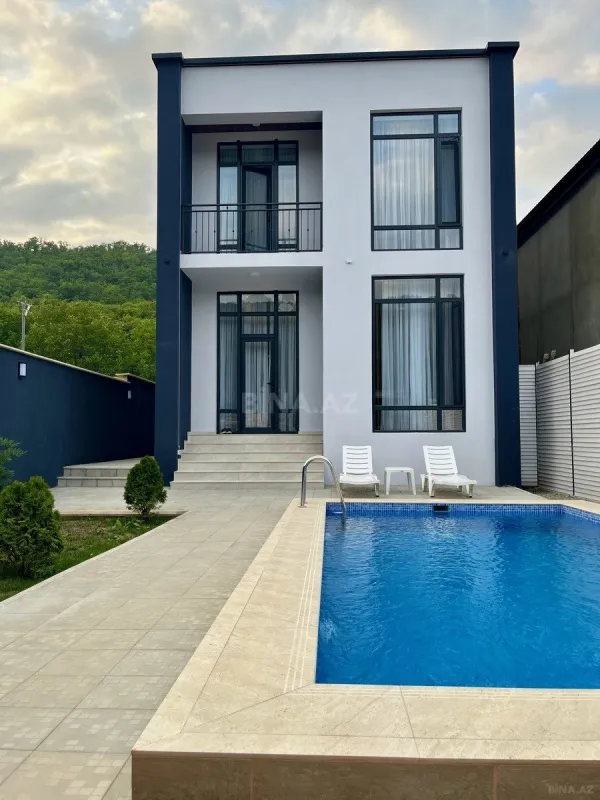 Kirayə verilir 4 otaqlı həyət evi 130 m²