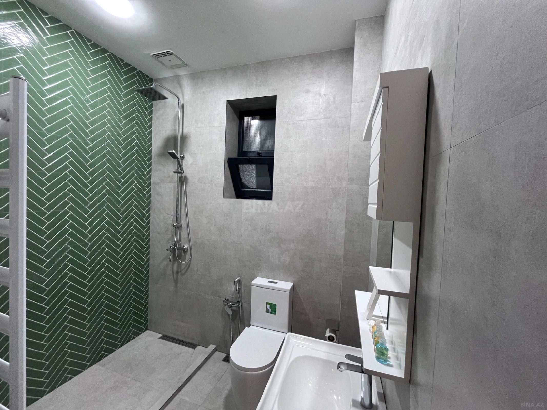 Kirayə verilir 4 otaqlı həyət evi 130 m²