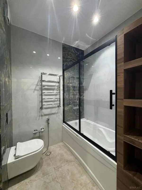 Satılır 3 otaqlı mənzil 120 m²