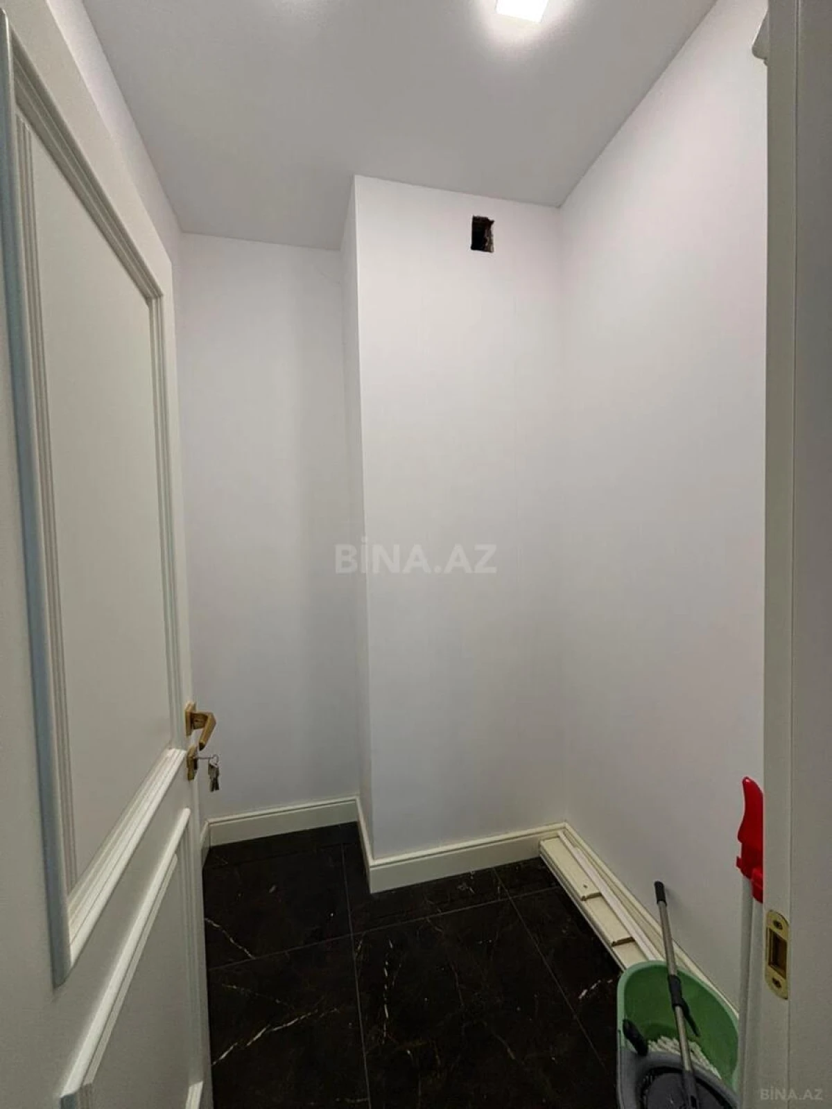 Satılır 3 otaqlı mənzil 120 m²