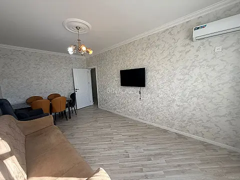 Satılır 2 otaqlı mənzil 60 m²