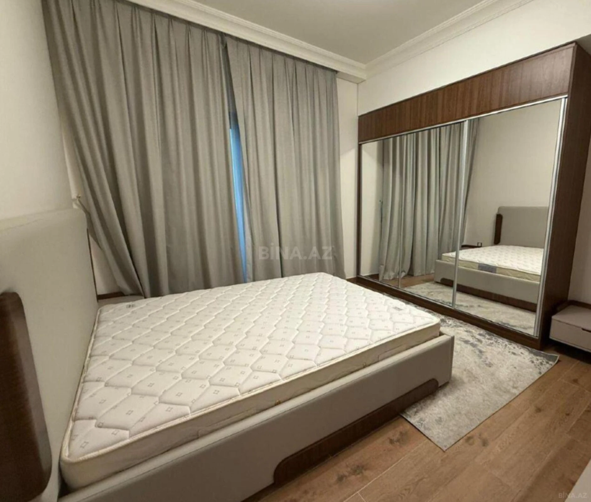 Kirayə verilir 2 otaqlı mənzil 80 m²