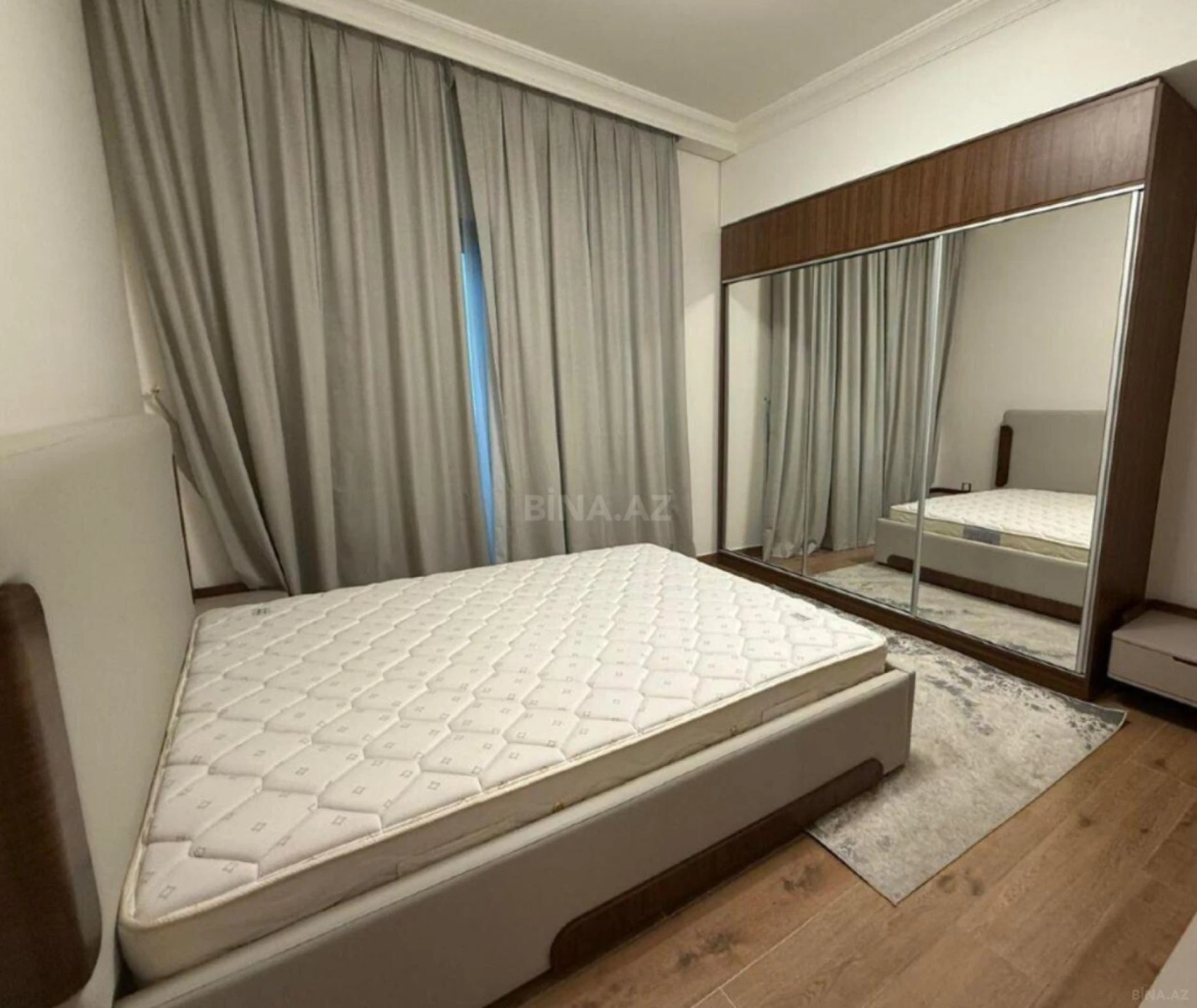 Kirayə verilir 2 otaqlı mənzil 80 m²